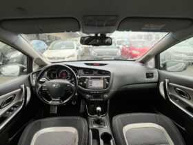 🚗 Kia Ceed Cee’d II 1.6 CRDi 128 ch Révélation (Série Limitée) – Embrayage neuf – Distribution chaîne – Écran GPS – Caméra de recul – Intérieur semi-cuir